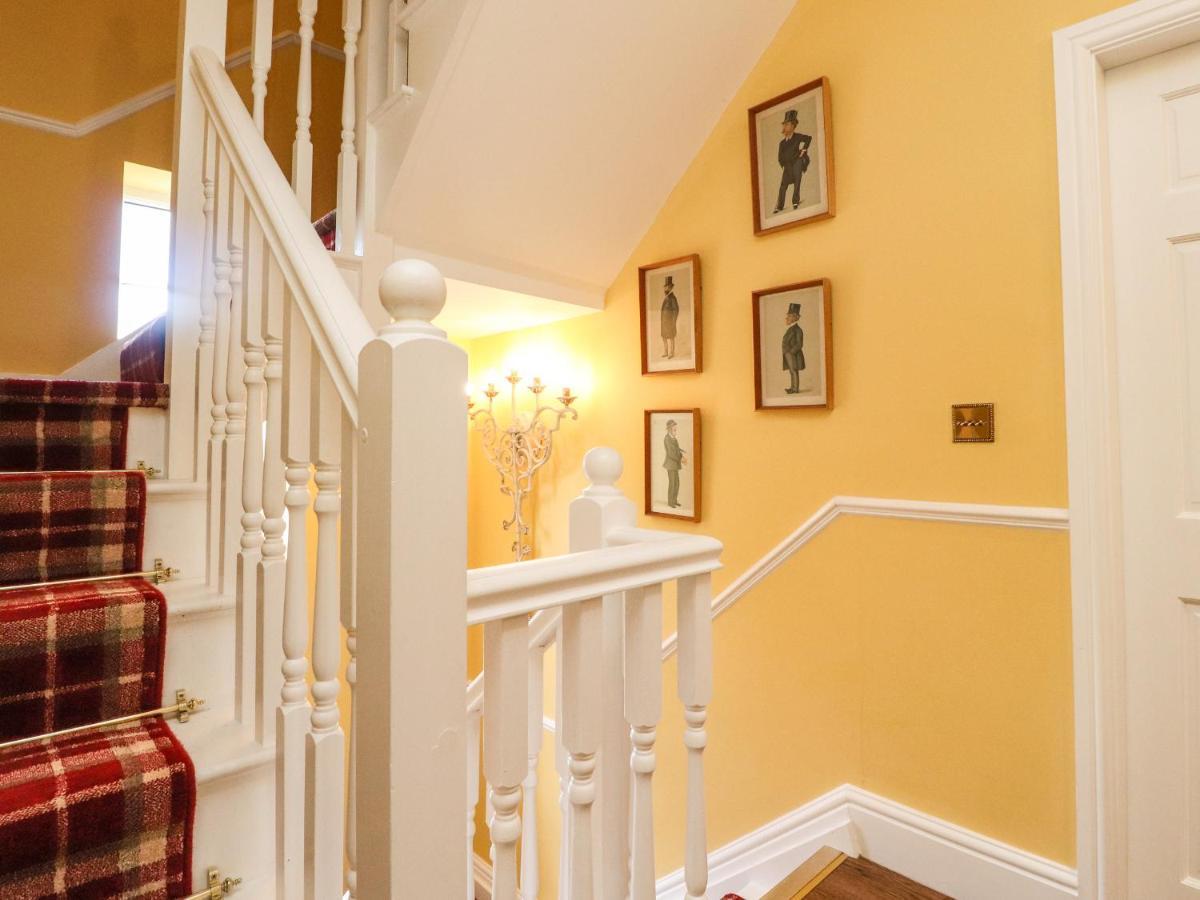 Moor End Manor Villa Poulton-le-Fylde Екстериор снимка