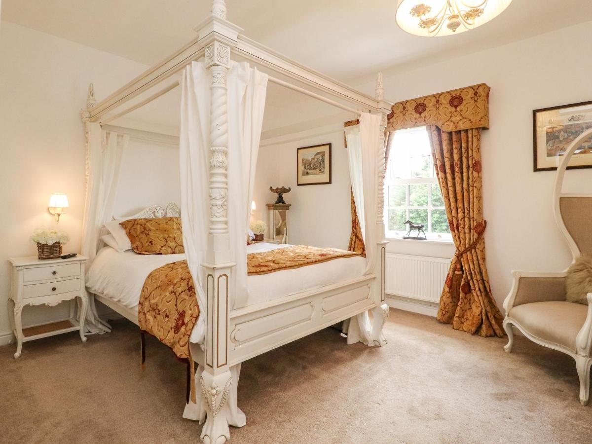 Moor End Manor Villa Poulton-le-Fylde Екстериор снимка