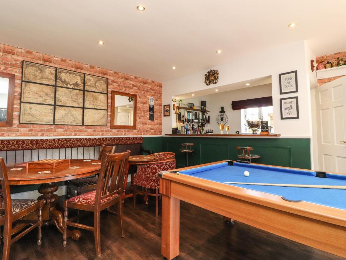 Moor End Manor Villa Poulton-le-Fylde Екстериор снимка
