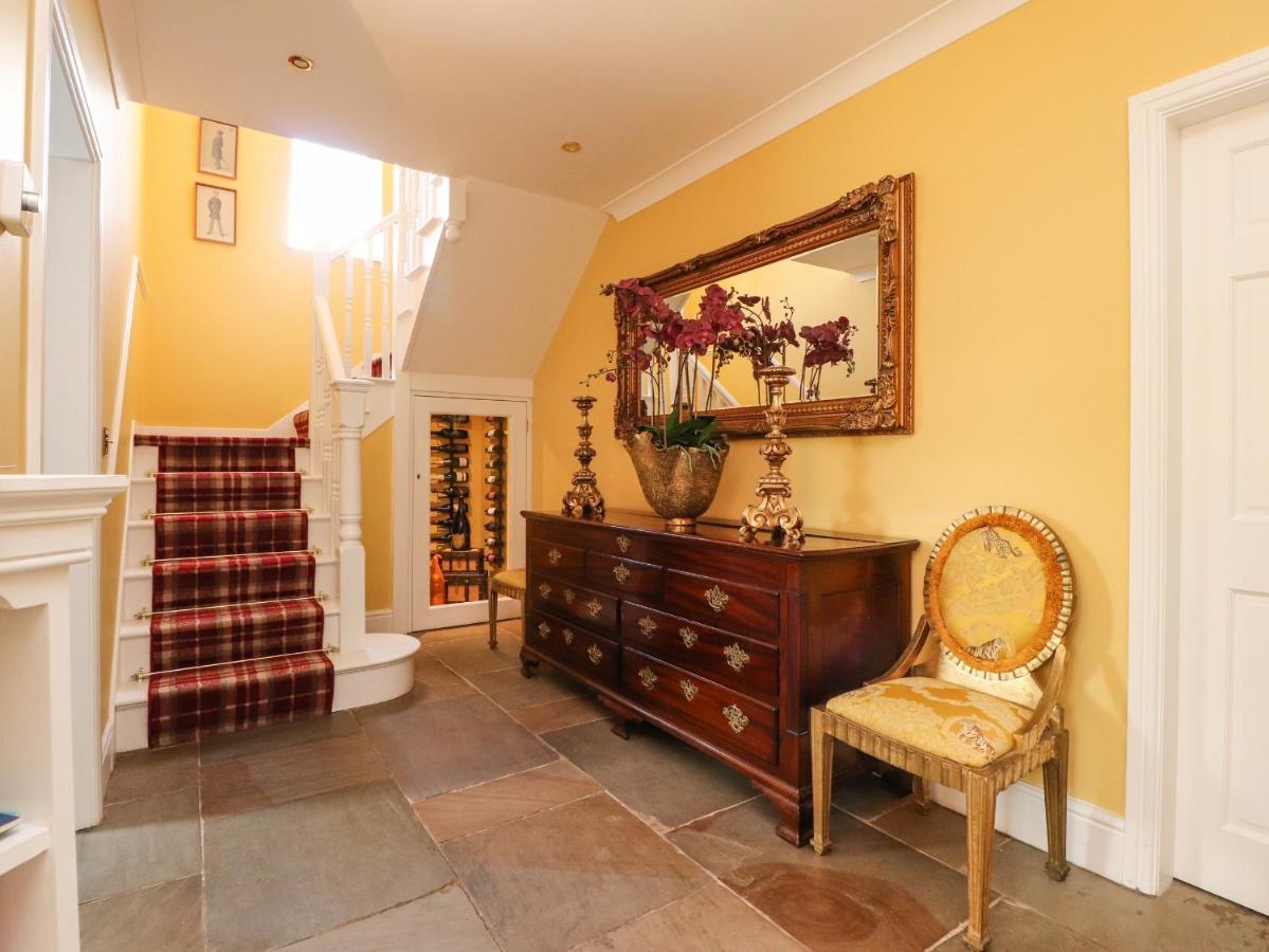 Moor End Manor Villa Poulton-le-Fylde Екстериор снимка