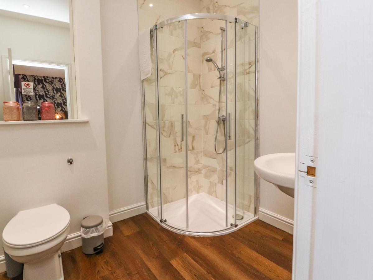 Moor End Manor Villa Poulton-le-Fylde Екстериор снимка