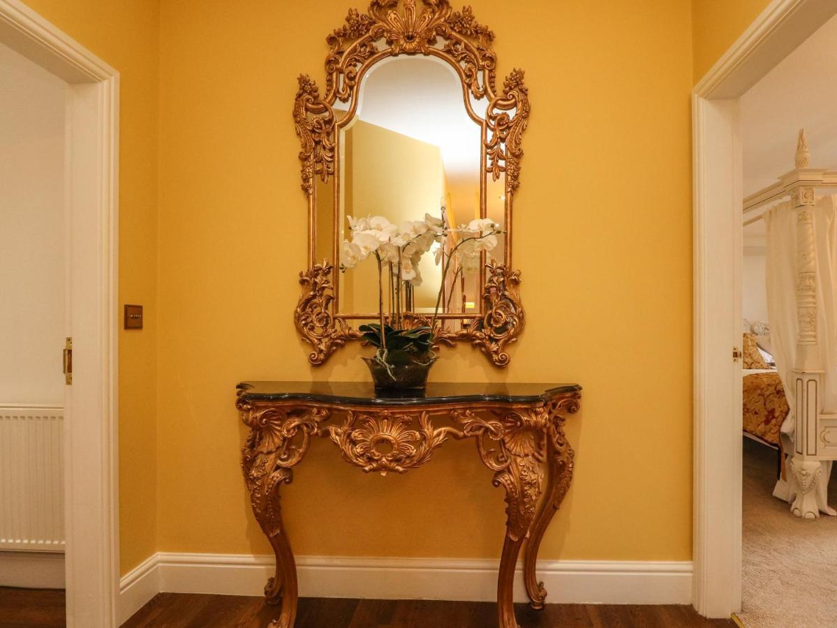 Moor End Manor Villa Poulton-le-Fylde Екстериор снимка