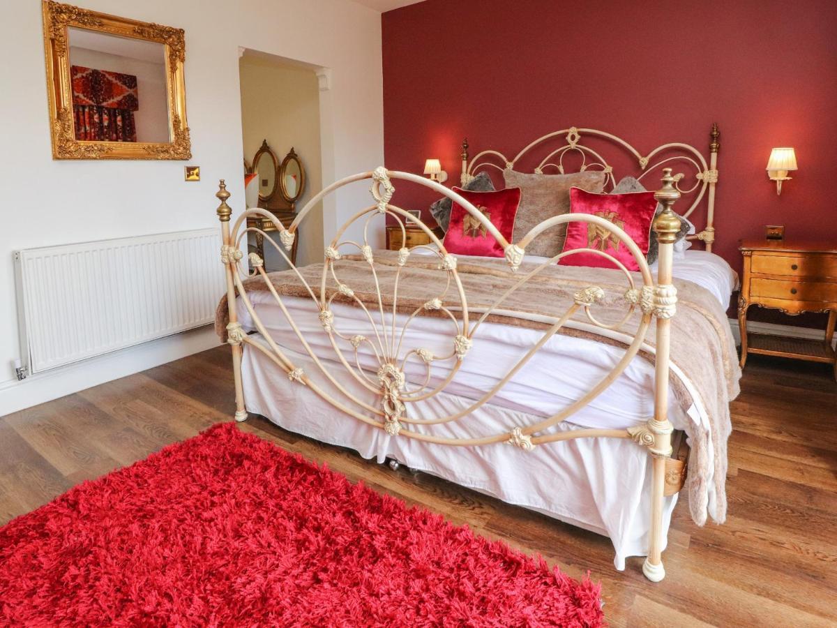 Moor End Manor Villa Poulton-le-Fylde Екстериор снимка